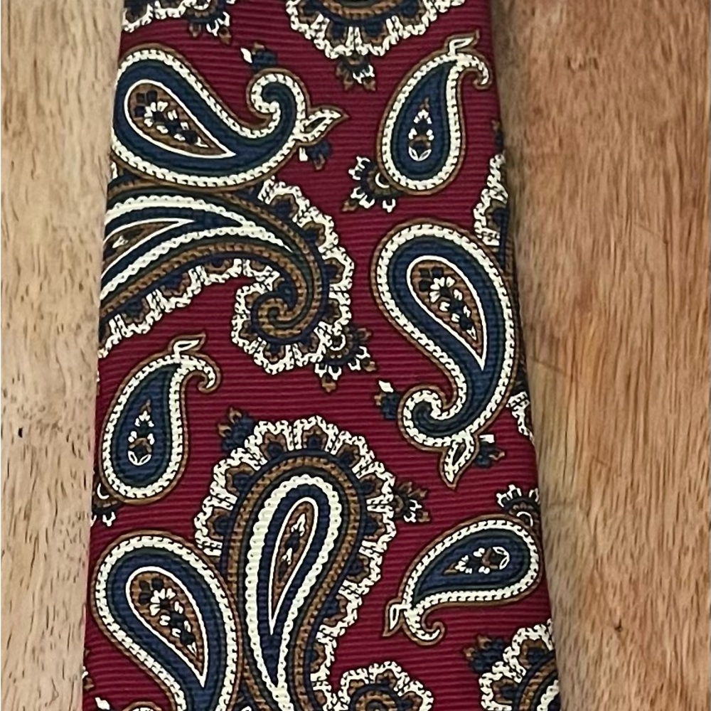 JOS A. BANK MEN’S BURGUNDY, NAVY, & BROWN 100% SILK NECKTIE/PRE-OWNED/BOMBASTIC!